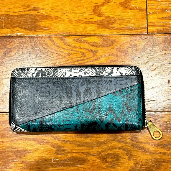 Marc Jacobs multi color leather wallet - Picture 3 of 5